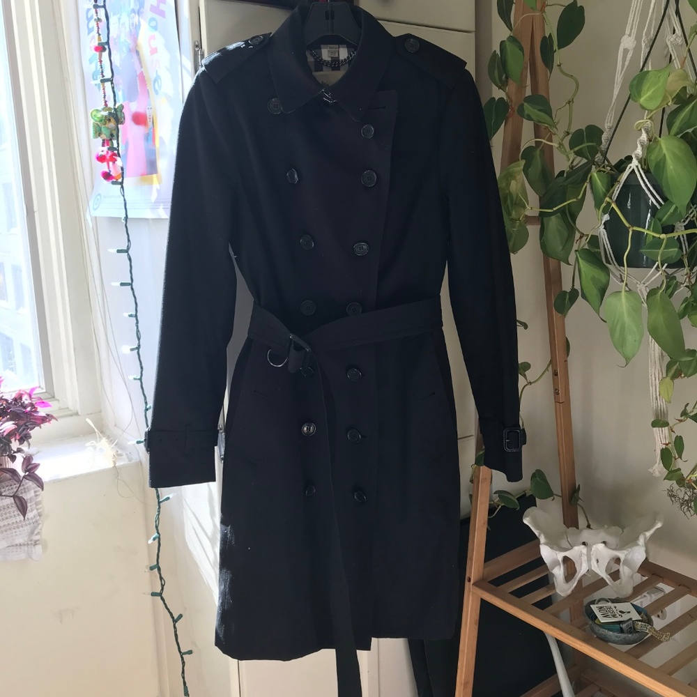 Burberry// The Sandringham trench coat - Picture 2 of 4